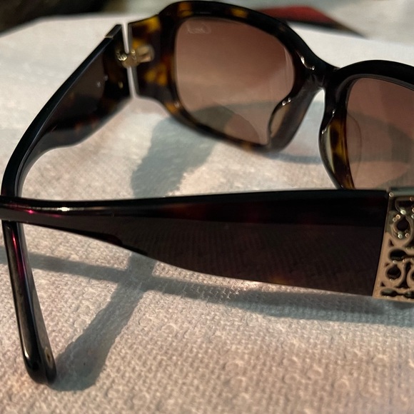 Coach sunglasses - Picture 2 of 7